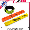 Cheap custom logo fashion silicone snap slap bracelet